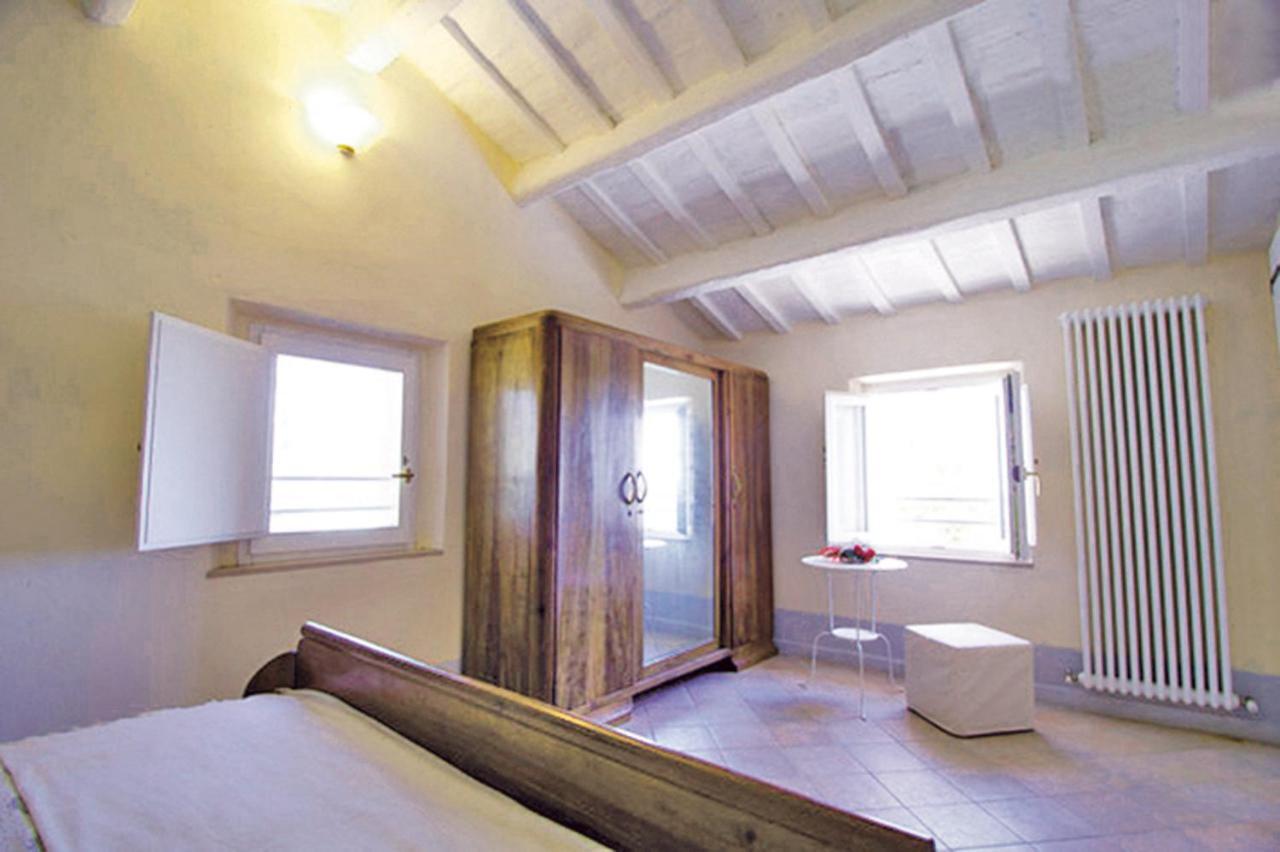 Villa Sant'Elena Morro dʼAlba Kültér fotó