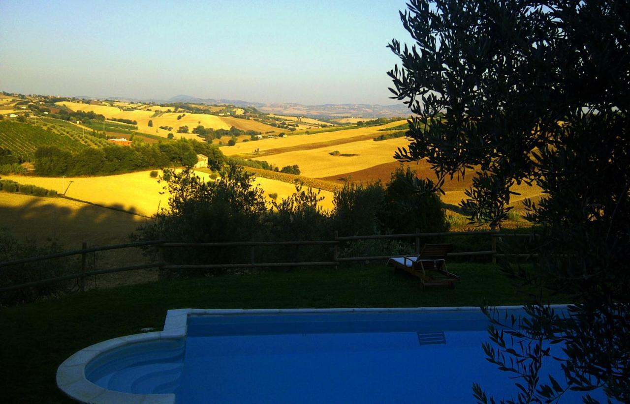 Villa Sant'Elena Morro dʼAlba Kültér fotó